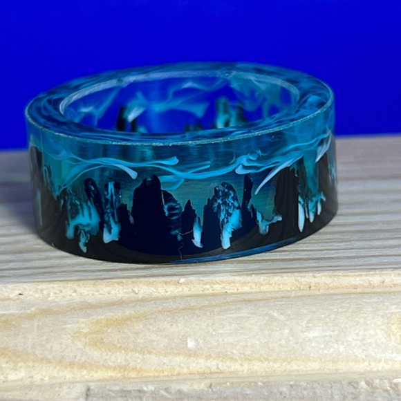 Resin Ring - Picture 4 of 5